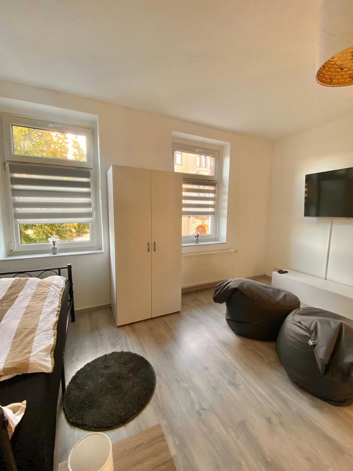 Schoene 3-Zimmer Monteurswohnung Im Sueden Von Leipzig Eg Kültér fotó